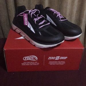 Womens running shoes